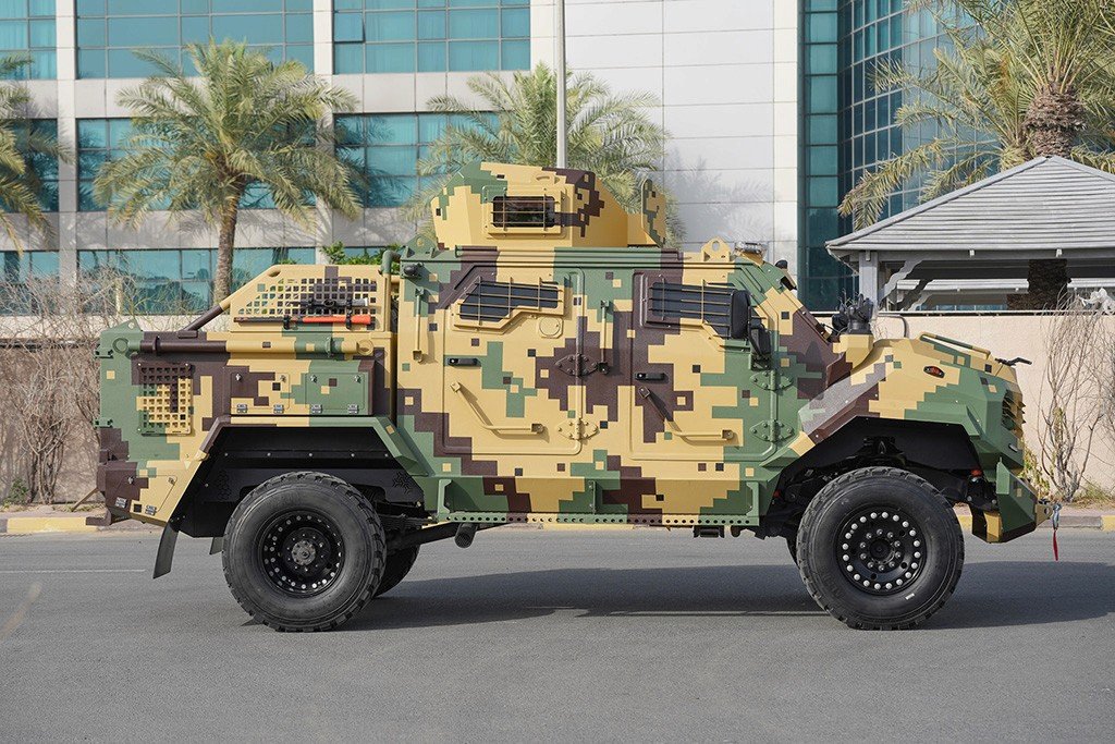 SAV Tiger 4x4 side view alternate